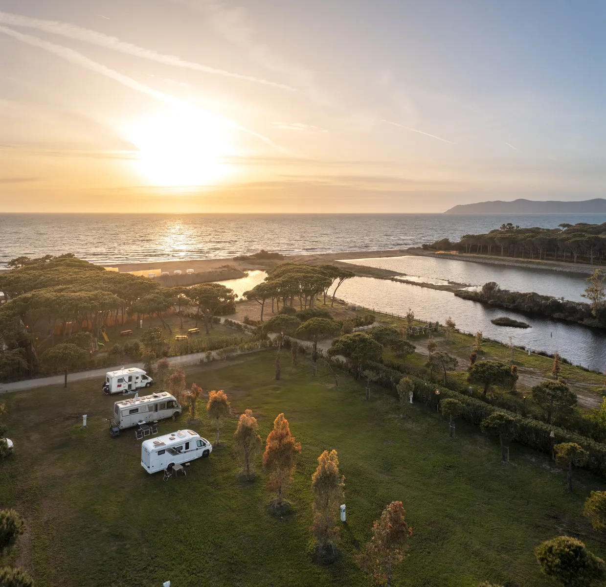 Camper pitches with refreshed services at Nomad Argentario